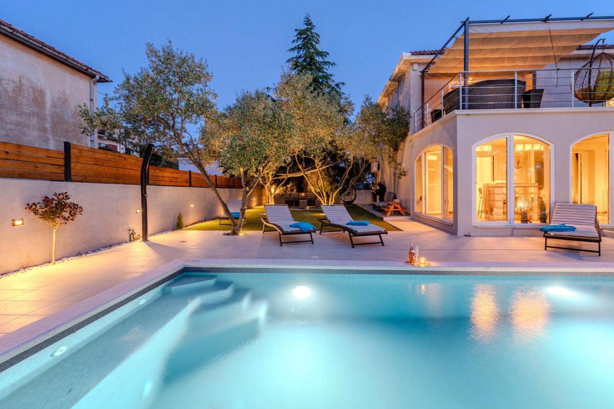 Villa B&D Zadar For The Complete Pleasure Of Vacation !Heated! Private Pool! Green Oasis In The Center Of Zadar, 100M From The Sea Экстерьер фото