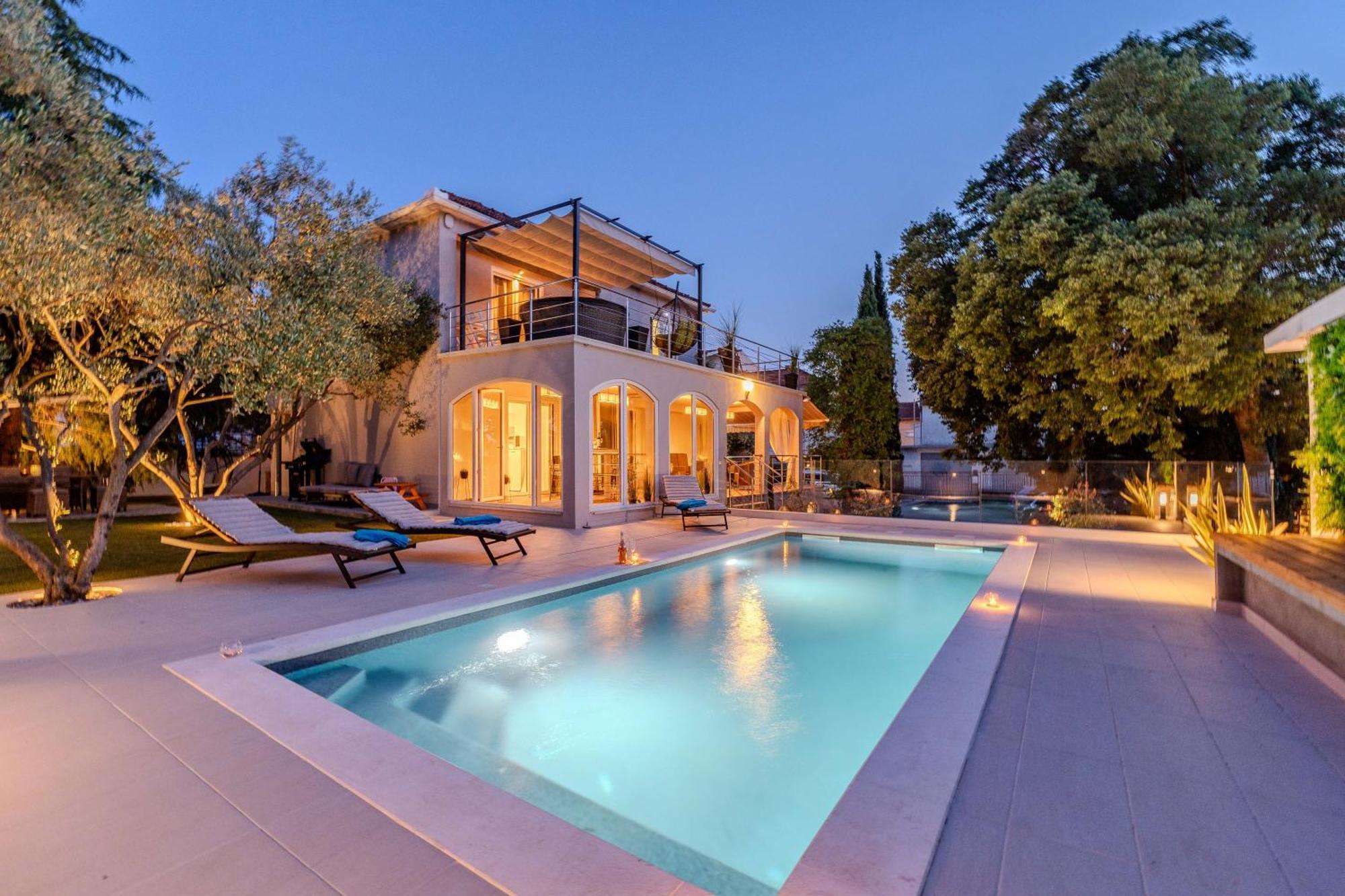 Villa B&D Zadar For The Complete Pleasure Of Vacation !Heated! Private Pool! Green Oasis In The Center Of Zadar, 100M From The Sea Экстерьер фото